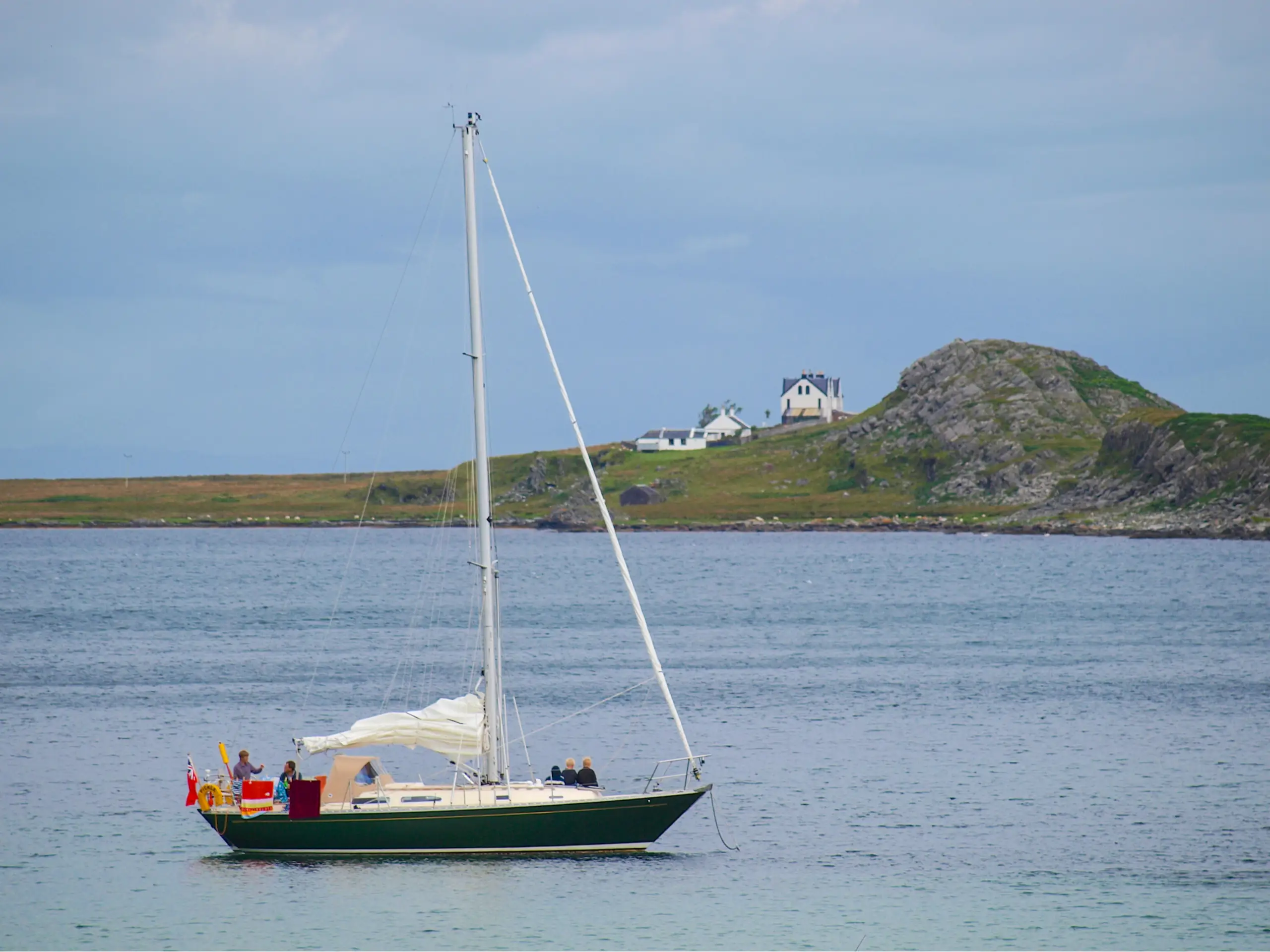 At anchor with the old lighthouse keepers' cottages behind