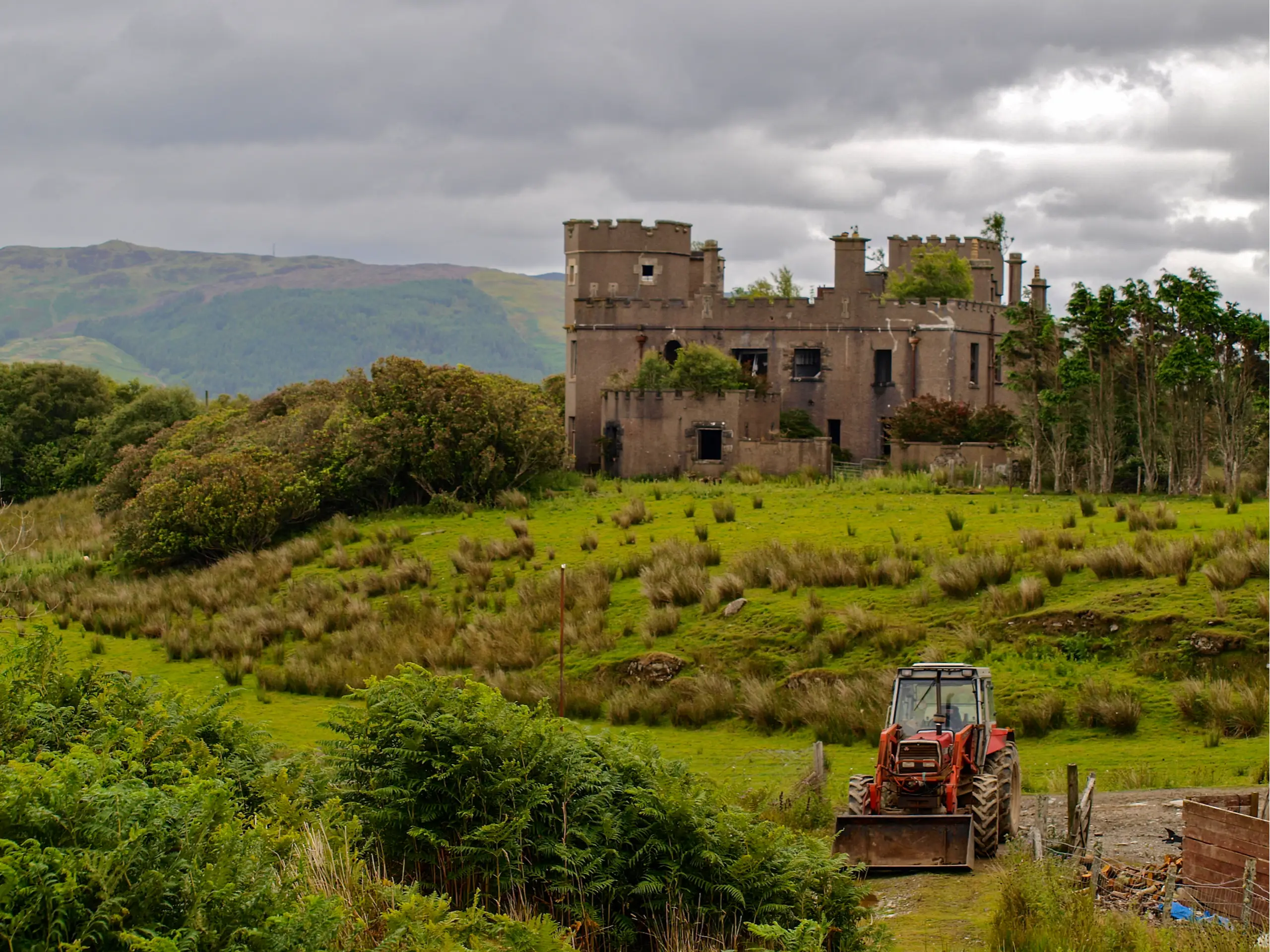 The crumbling castle