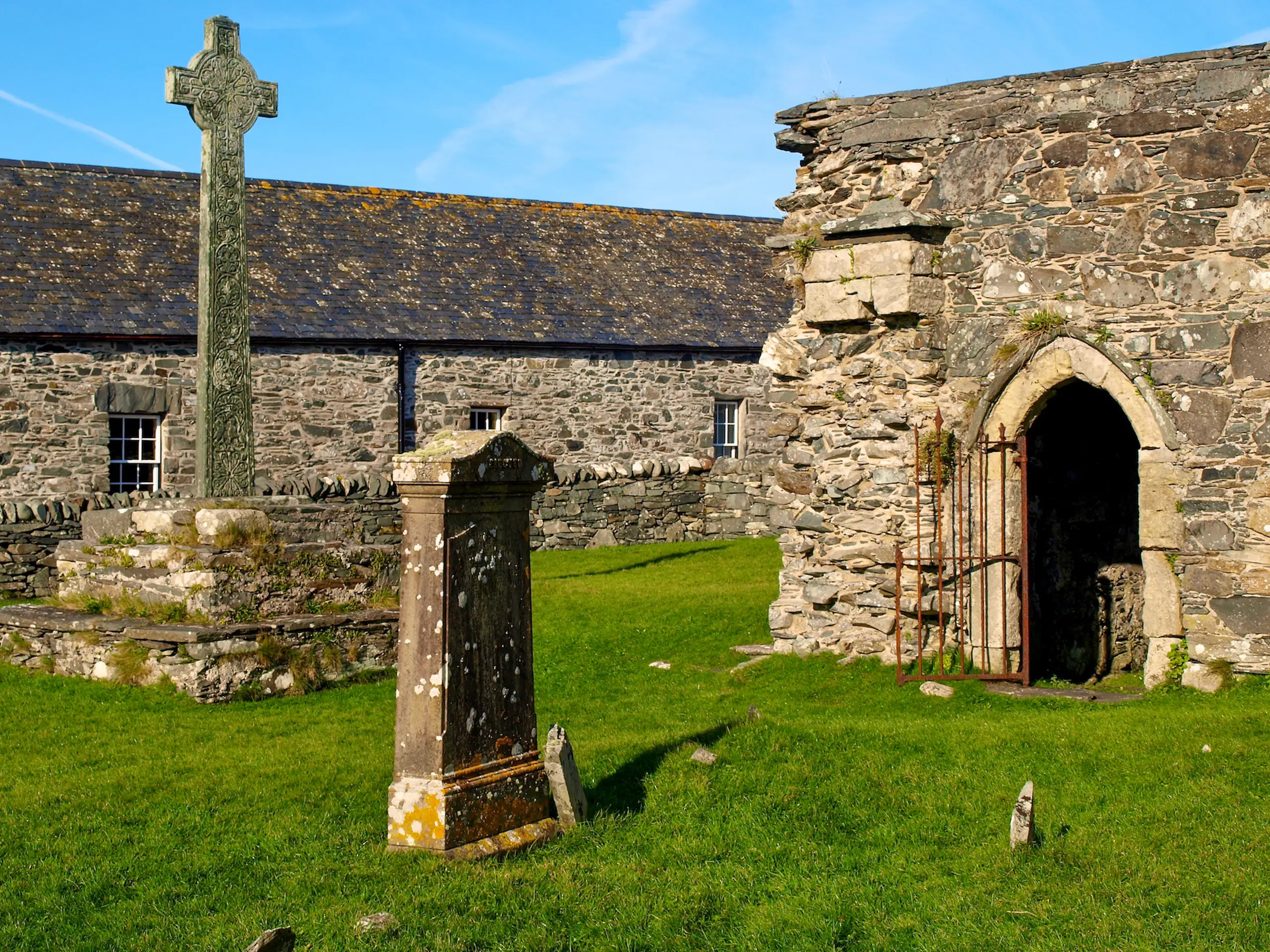 The Oronsay Cross