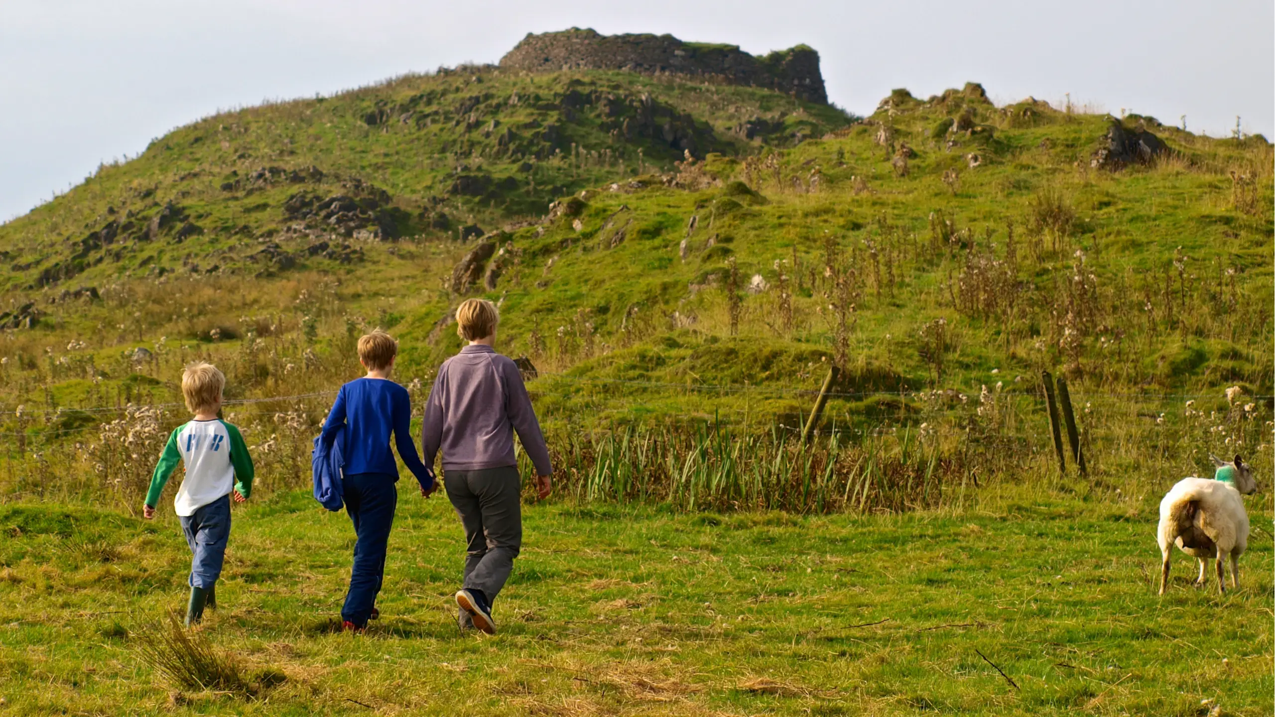 Approaching the broch on its hillock