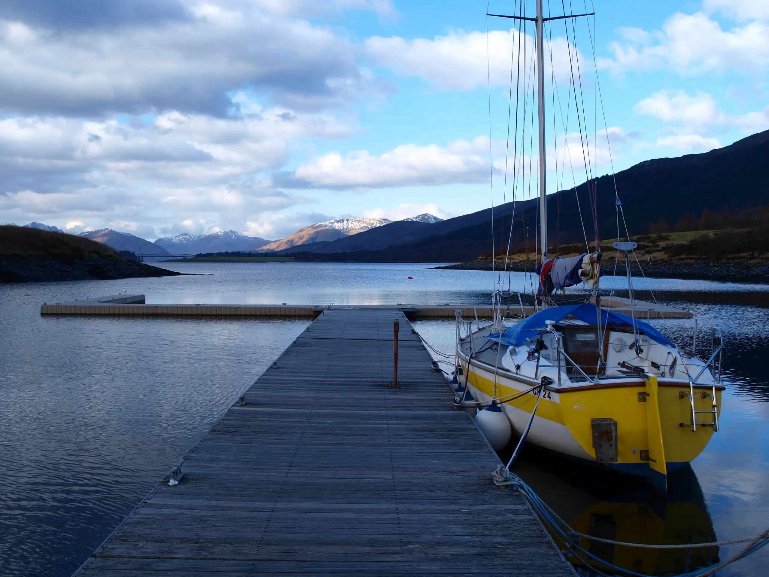 The pontoon in winter