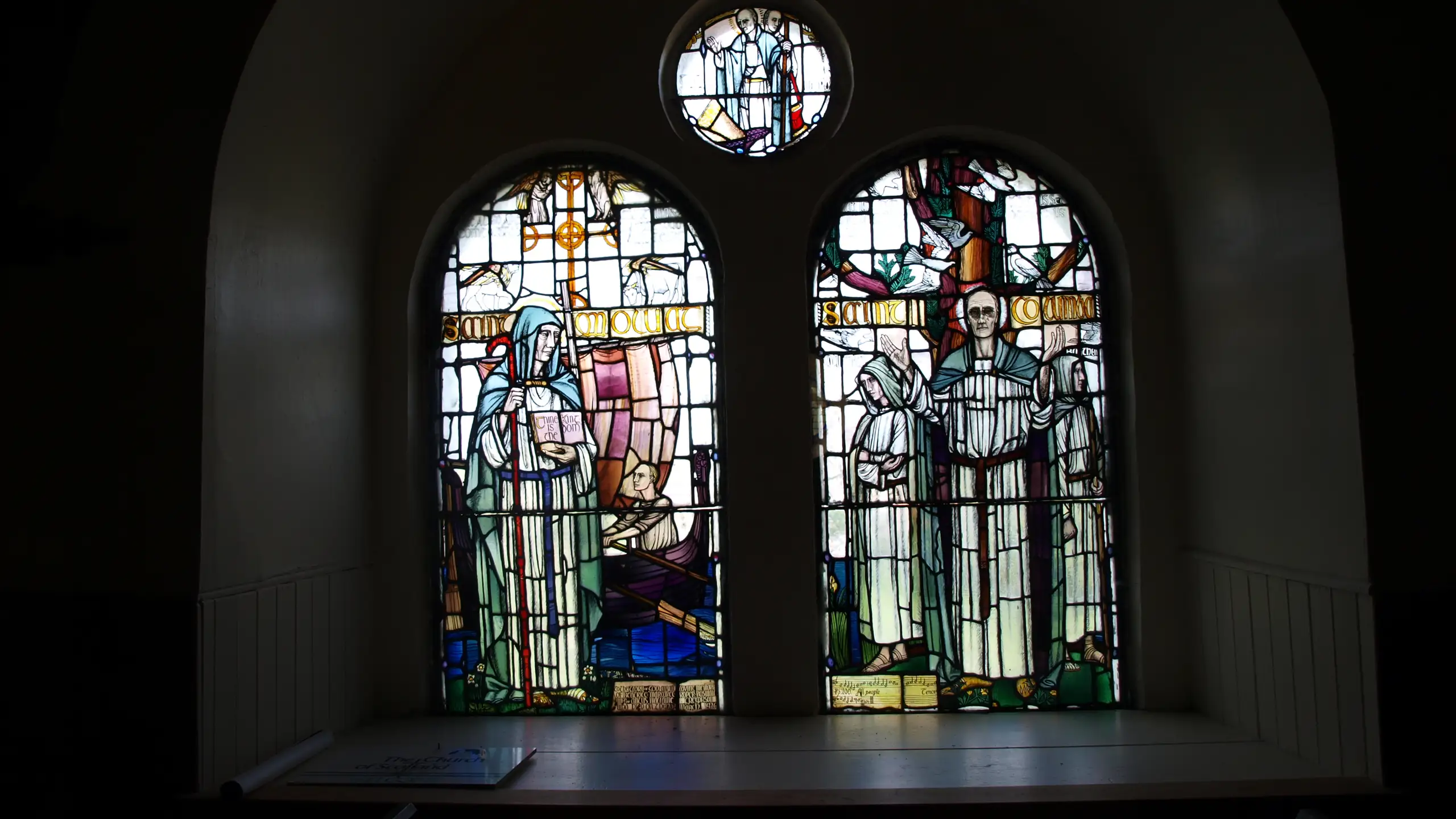 Stained glass in St Moluag's