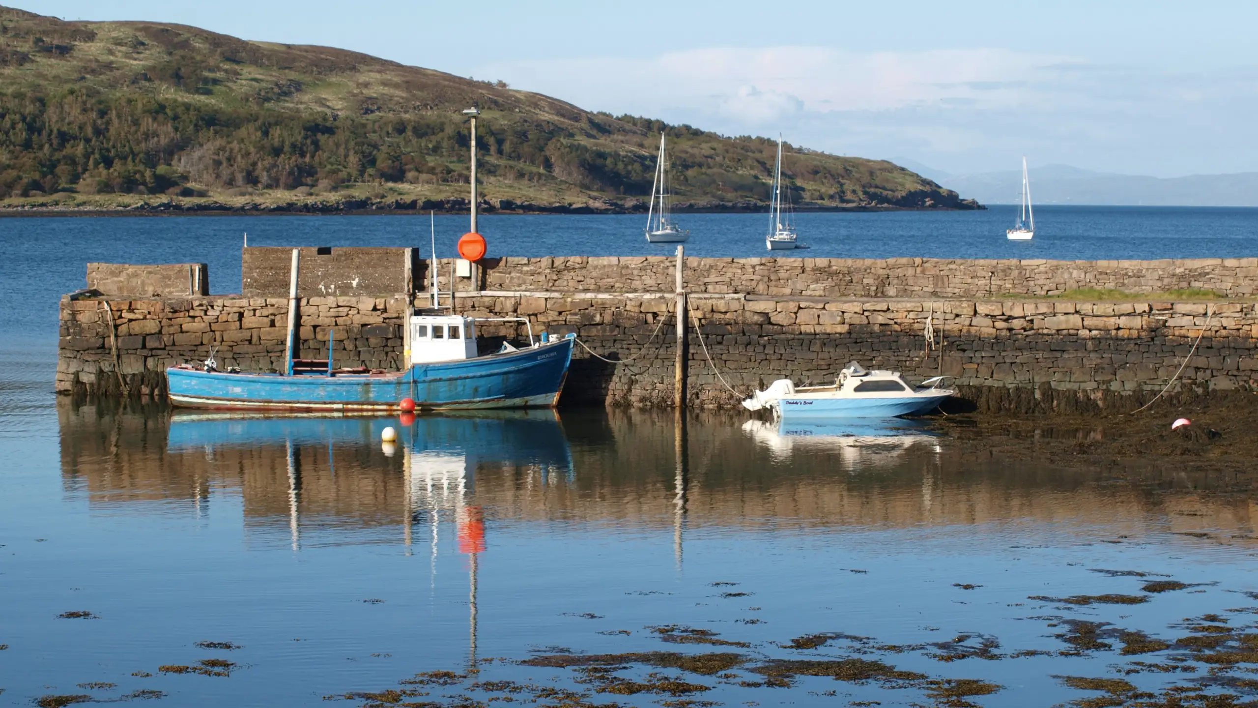 The pier in Loch Scresort