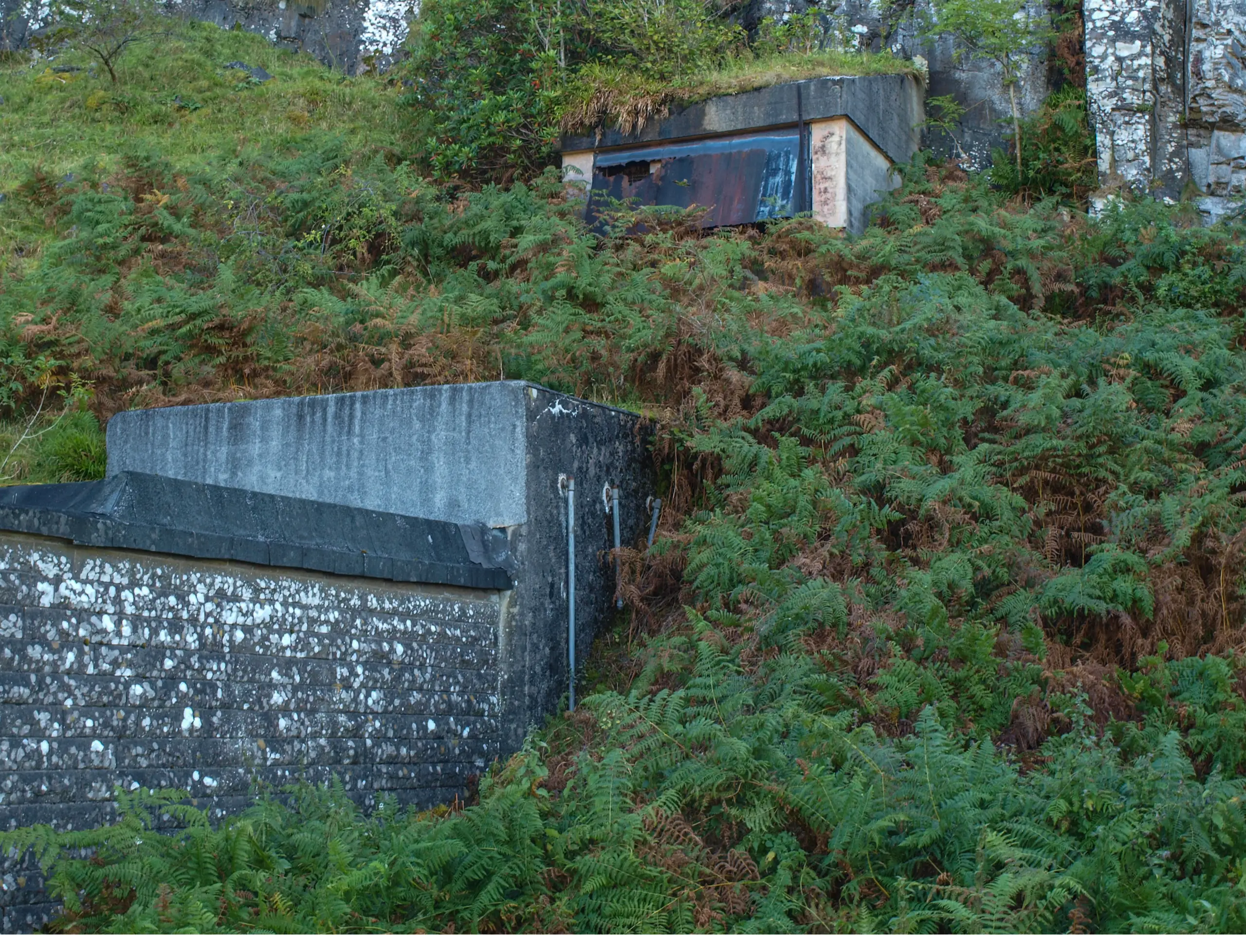 Mysterious structures leading to where the cables passed into the cliffs